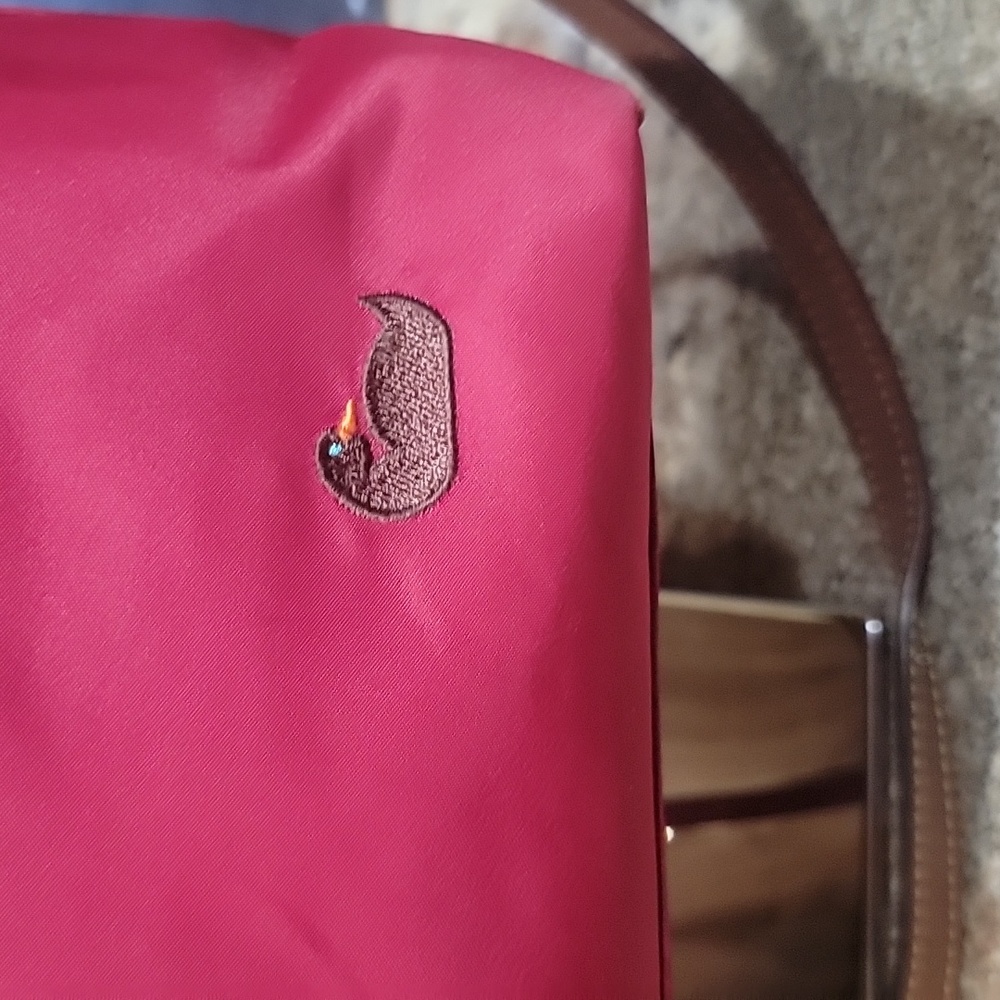 DOONEY & BOURKE RED NYLON SATCHEL TOTE - Picture 3 of 12